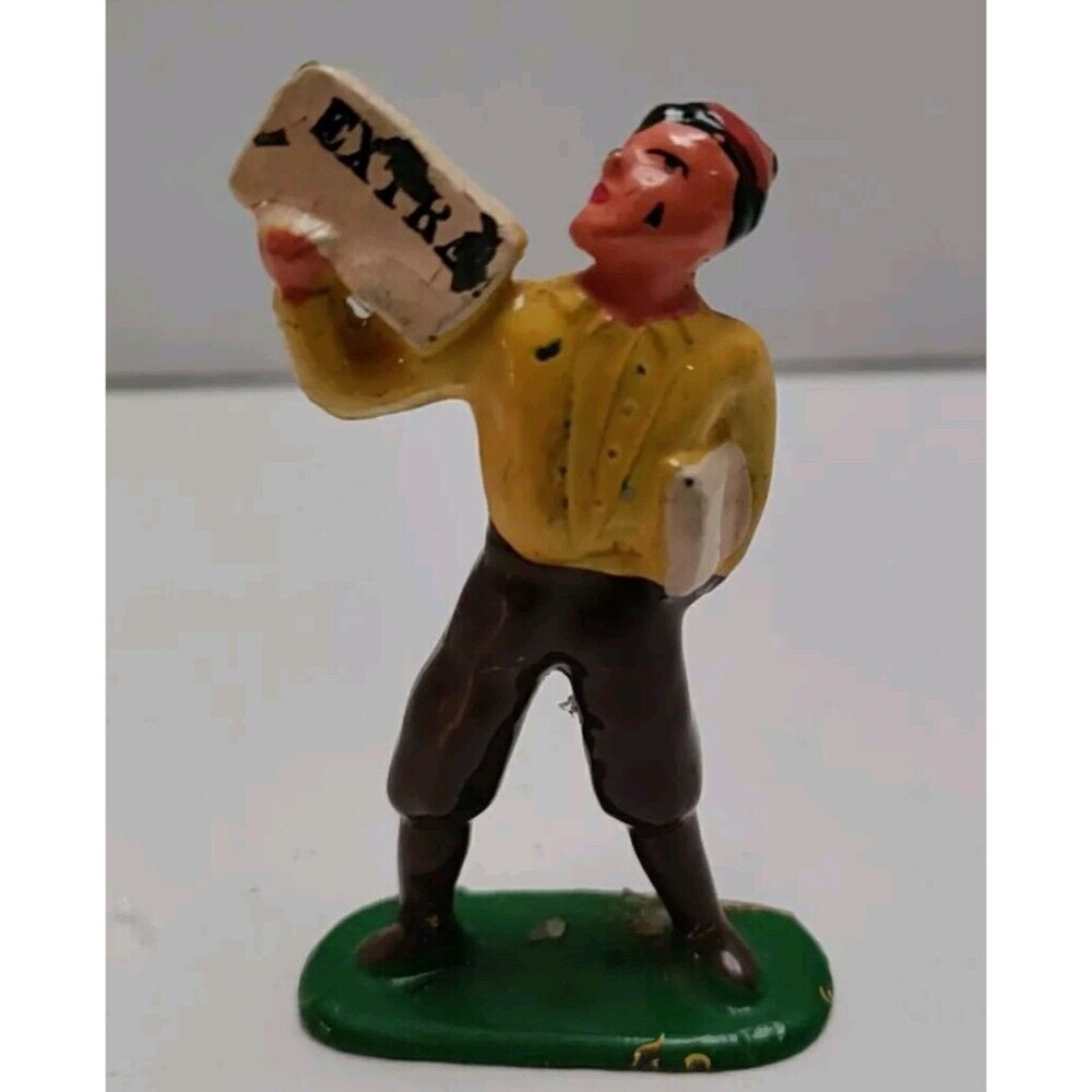 Lead toy figure, Barclay, Paper boy. Great Colors.